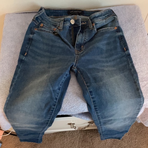 Aeropostale Jeans - Picture 2 of 3
